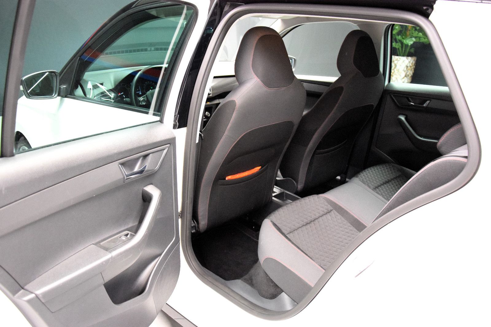 Fahrzeugabbildung SKODA Fabia R5 DSG Kamera Navi Klima ACC Shz PDC