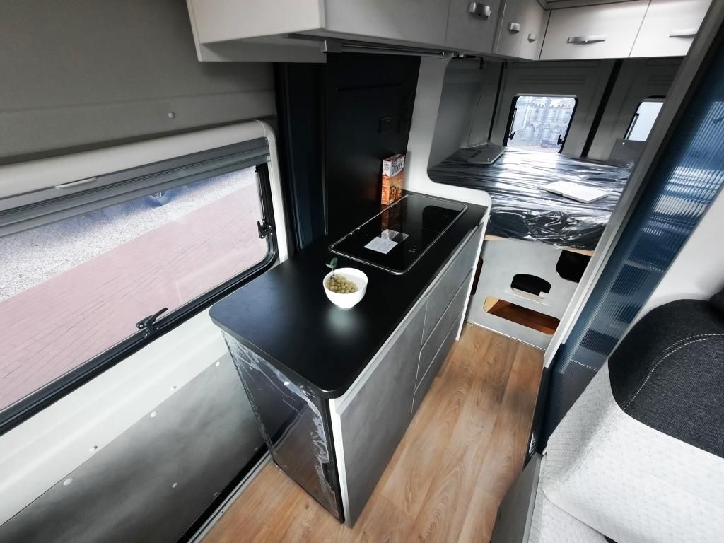 Fahrzeug Übersicht 13 Fahrzeugabbildung Crosscamp Camper Vans CV 600 Opel Verfüg./Sparen Sie 14.74