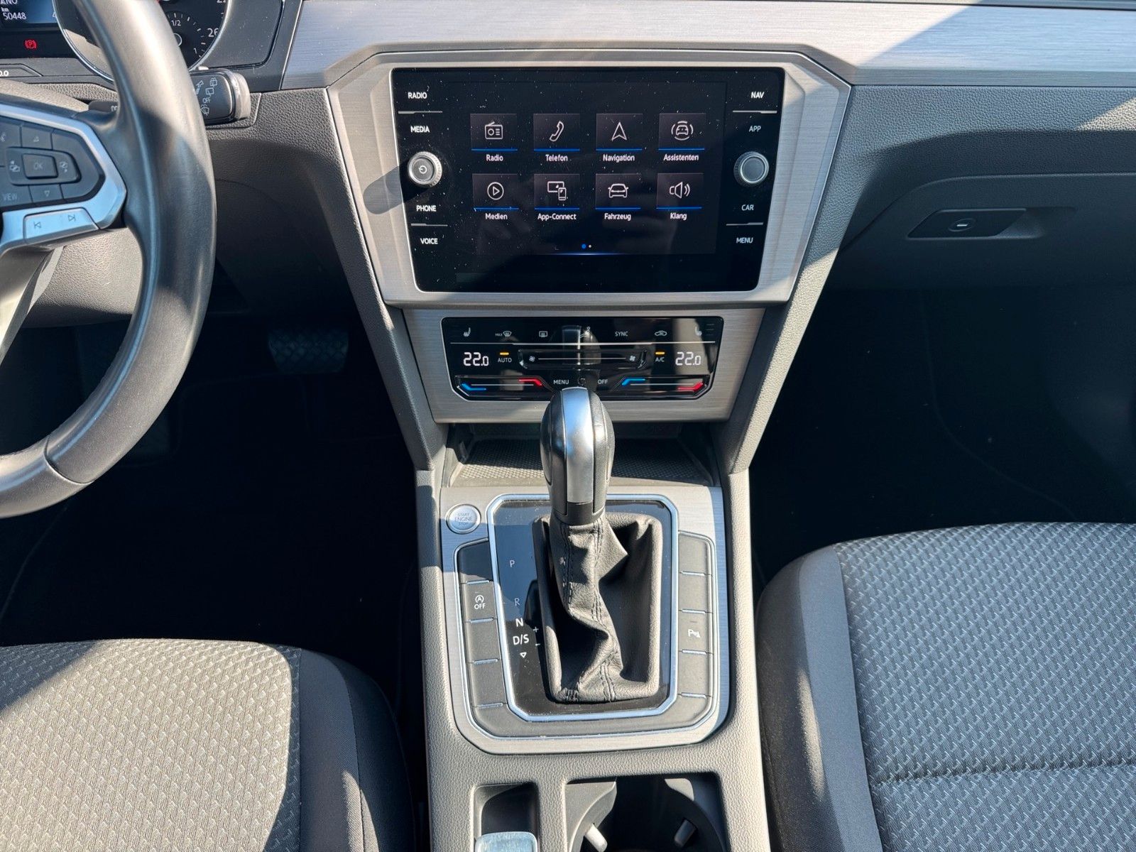 Fahrzeugabbildung Volkswagen Passat Variant Conceptline 1.5 TSI