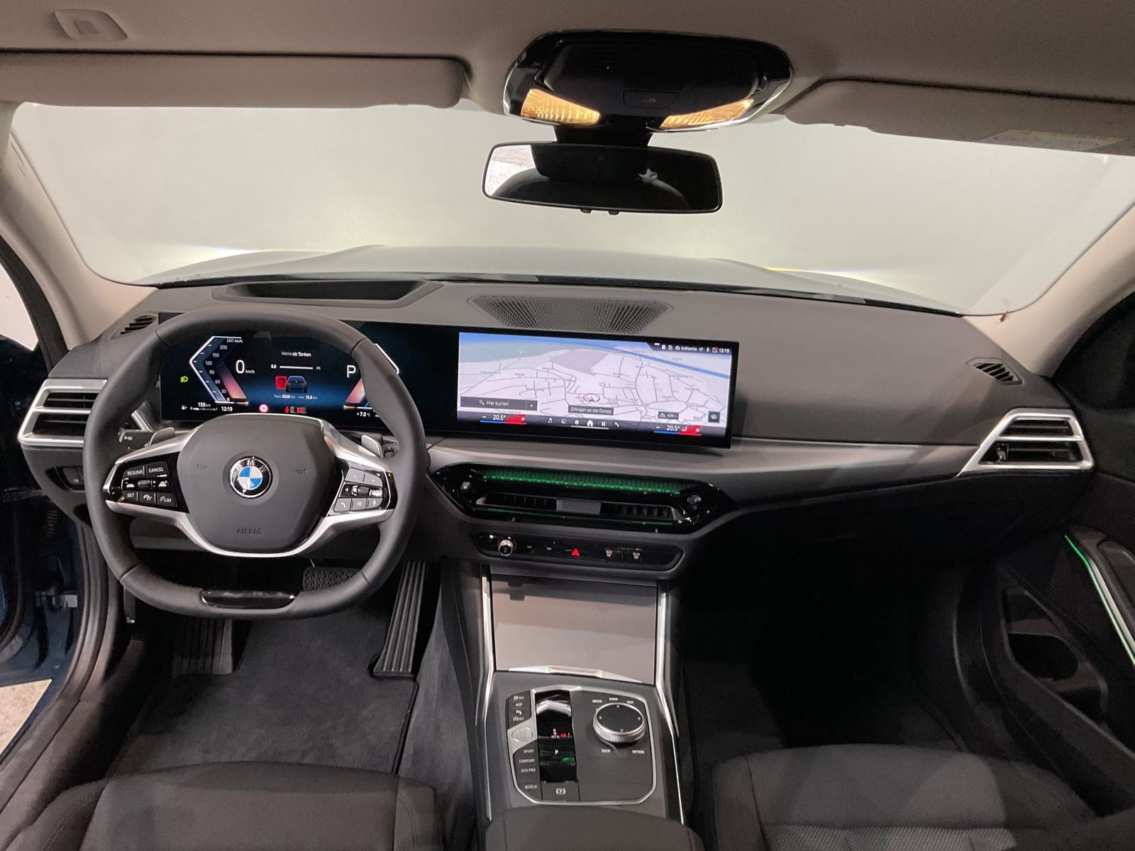 Fahrzeugabbildung BMW 318i |Driving Assistant |Komfortzugang |Sitzheiz