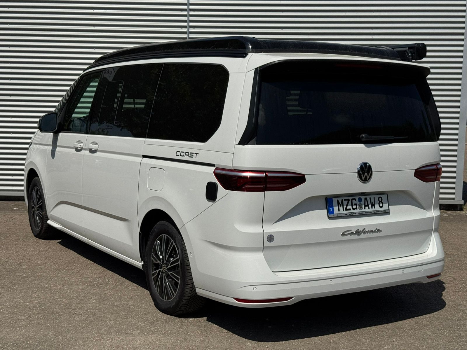 Fahrzeugabbildung Volkswagen T7 California Coast 2.0 TDI DSG Navi AHK
