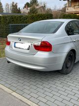 BMW E90 320i - - BMW 320 aus 2006: 320i