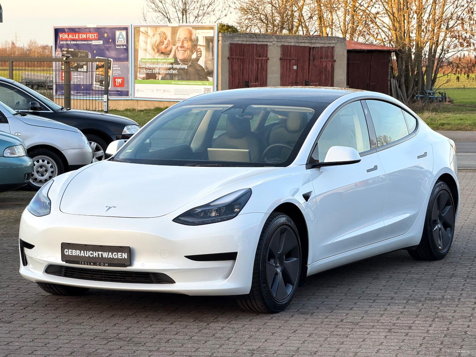Tesla Model 3 Standard Plus LFP 55 kWh Facelift 1.Hand
