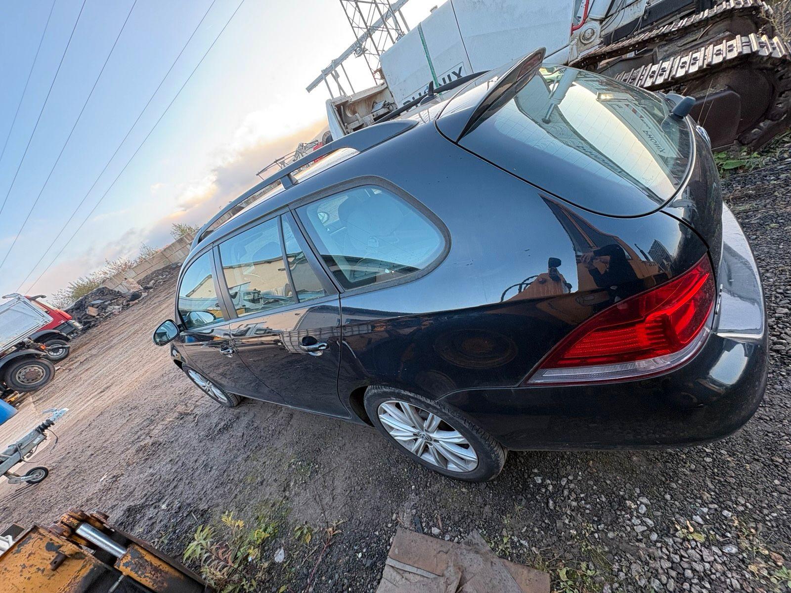 Volkswagen Golf 2010 — photo 8