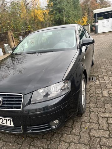 Audi AUDI A3 Sportback 2.0 TDI 140 PS ! (8P1)