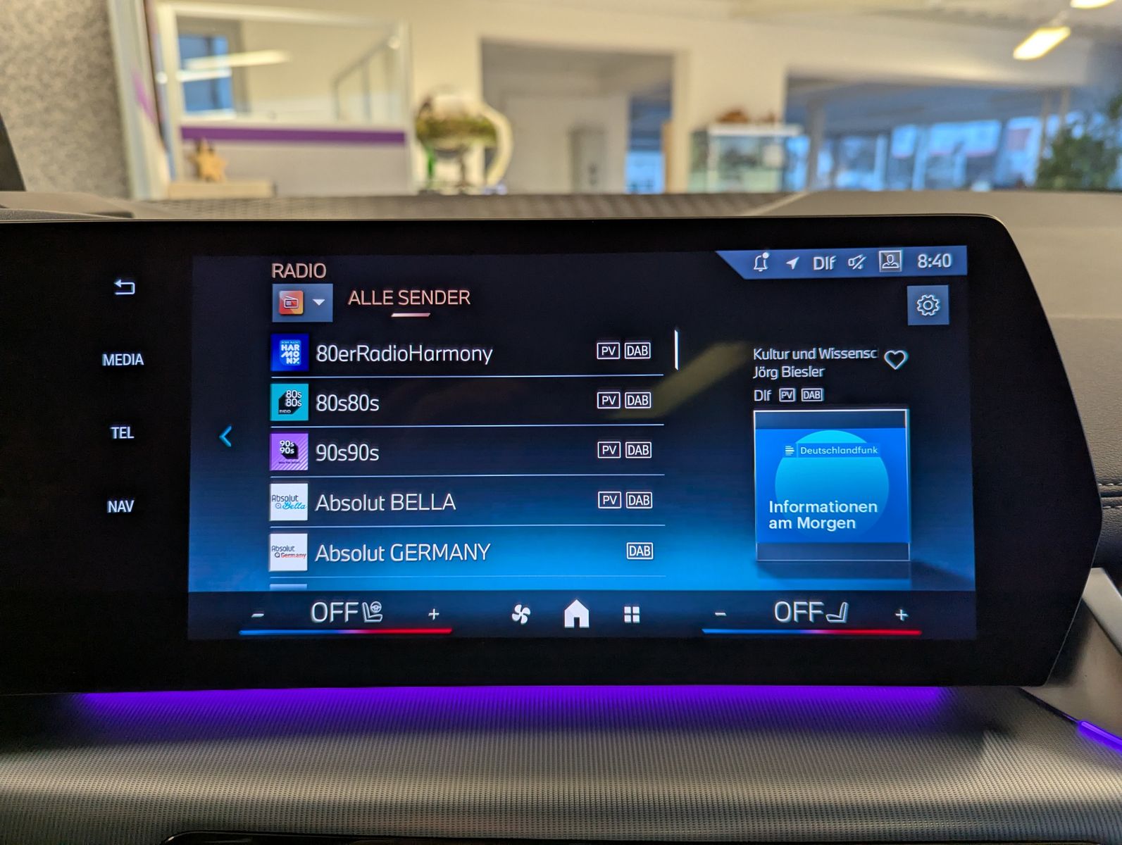 BMW 223 Active Tourer i xD M-Sport Pano H/K 360° AHK - Image 36