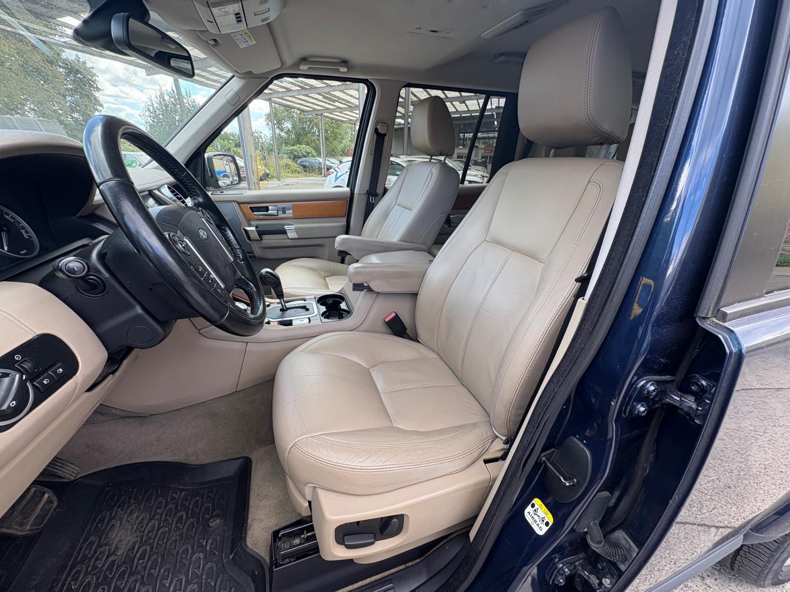 LAND ROVER DISCOVERY 4 SDV6 LANDMARK / 135 256 CH 4X4 BVA - VOLANT CUIR