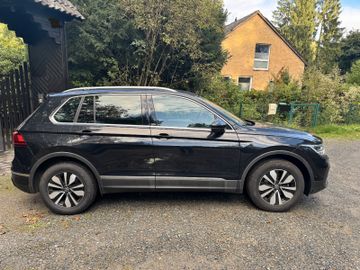 Volkswagen Tiguan - 4