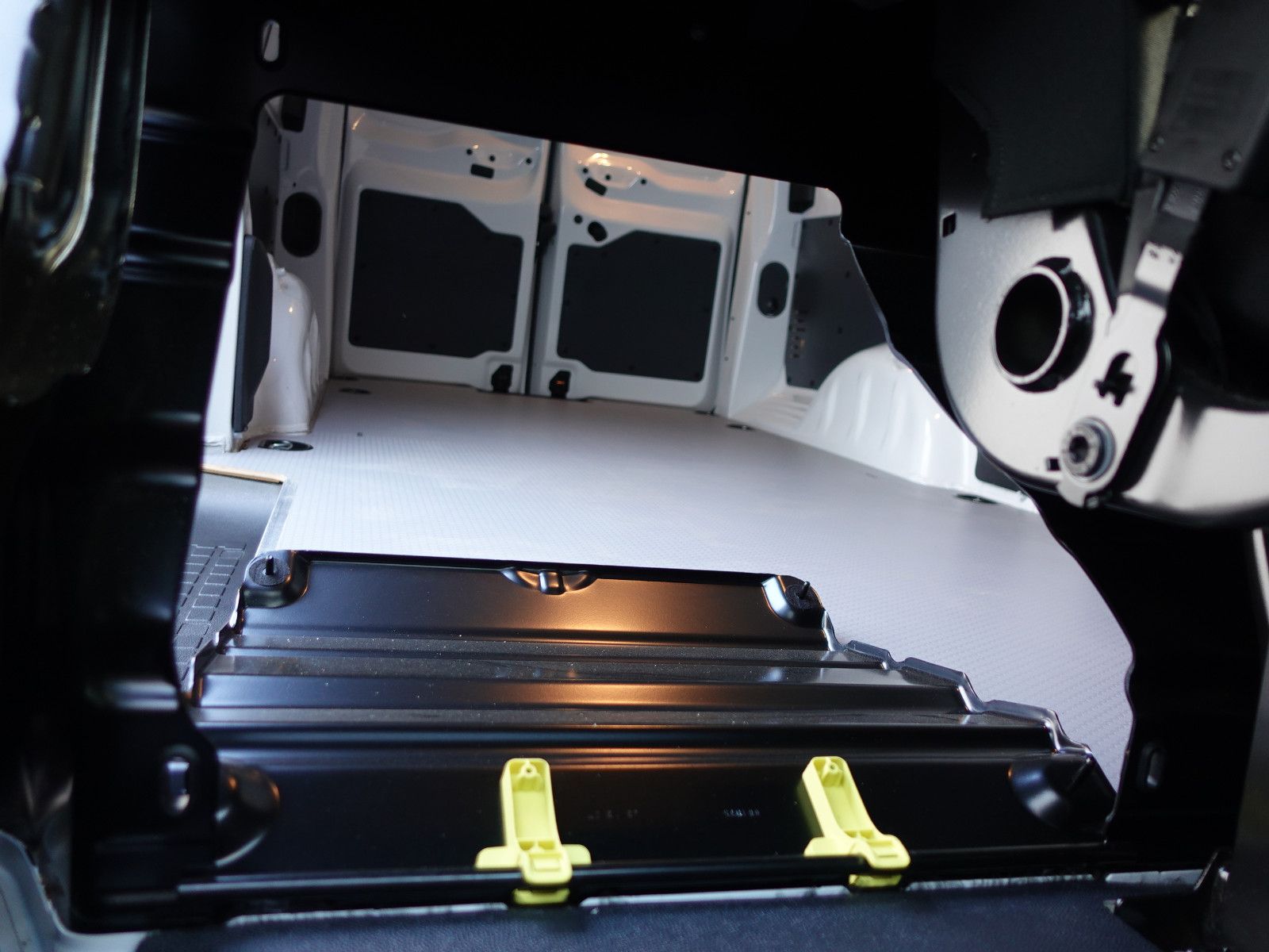 Fahrzeugabbildung Opel Vivaro Cargo 1.5 D Edition M  Klima, Allwetter