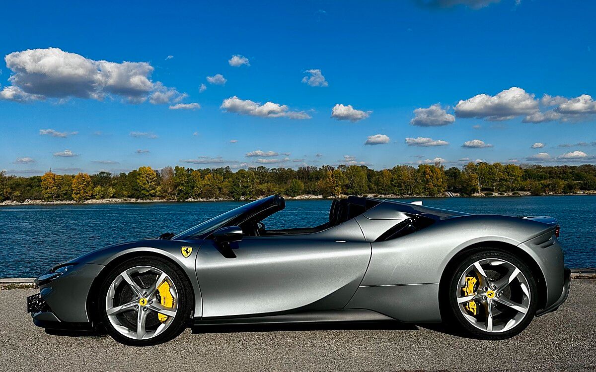 Ferrari SF90 Stradale imagem 2