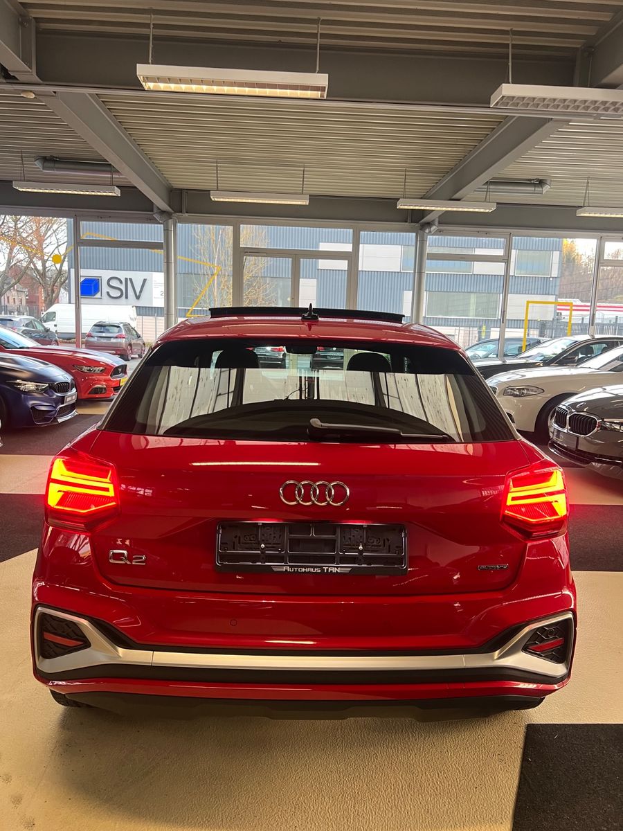 Fahrzeugabbildung Audi Q2 35 TDI quattro S line *PANORAMADACH*