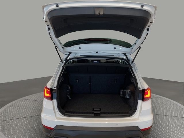Fahrzeugabbildung SEAT Arona Road Edition Navi LED VerkehrszeichERK Nav