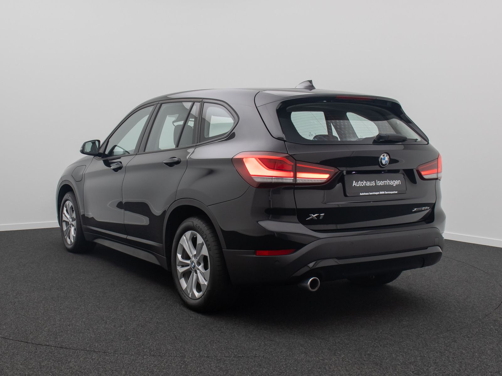 Fahrzeugabbildung BMW X1 xD25e Kamera DAB HiFi AHK Navi Geschwindigreg