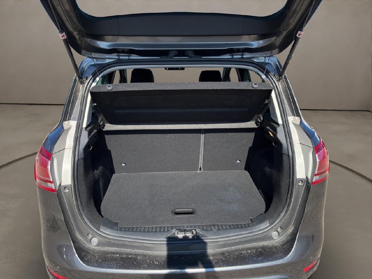 Fahrzeugabbildung Ford B-MAX Titanium