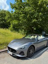 Maserati GranCabrio 4.7 V8 Sport Automatik Sport - Maserati GranCabrio: Von Privat