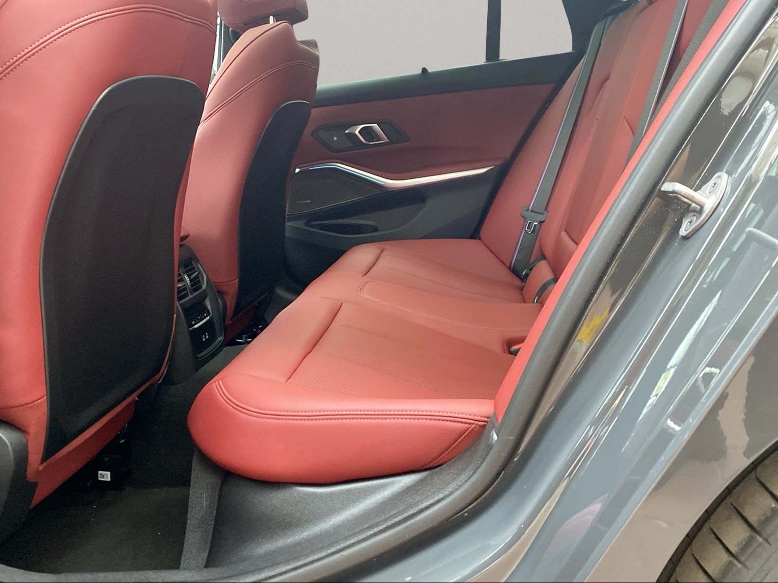 BMW 330 - Bild 17