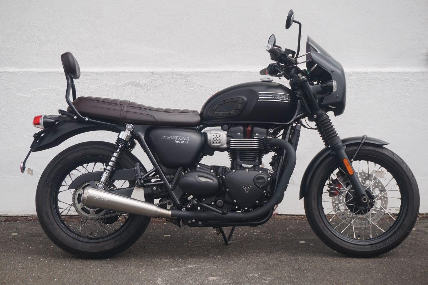 Triumph Bonneville T100 black Sportauspuff LeoVince