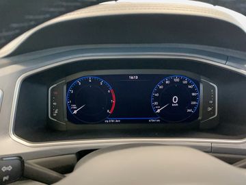 Volkswagen T-Roc - 9