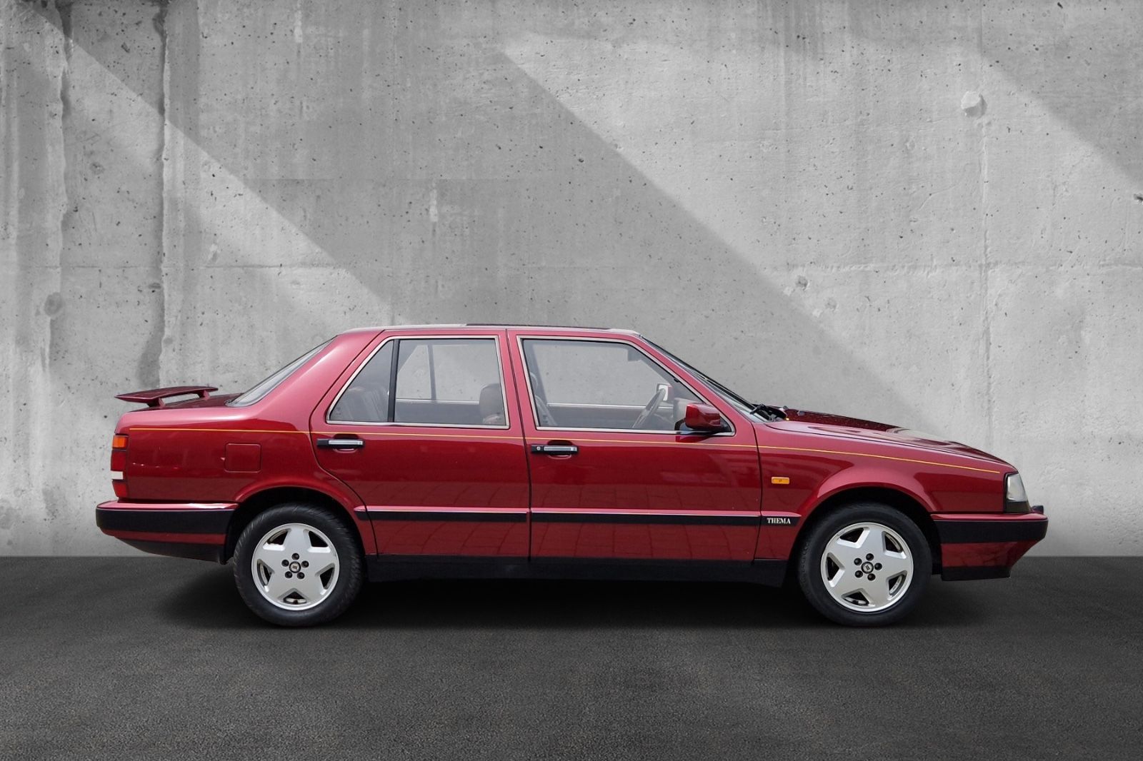 Fahrzeugabbildung Lancia Thema 8.32 | Ferrari Motor | Sehr guter Zustand