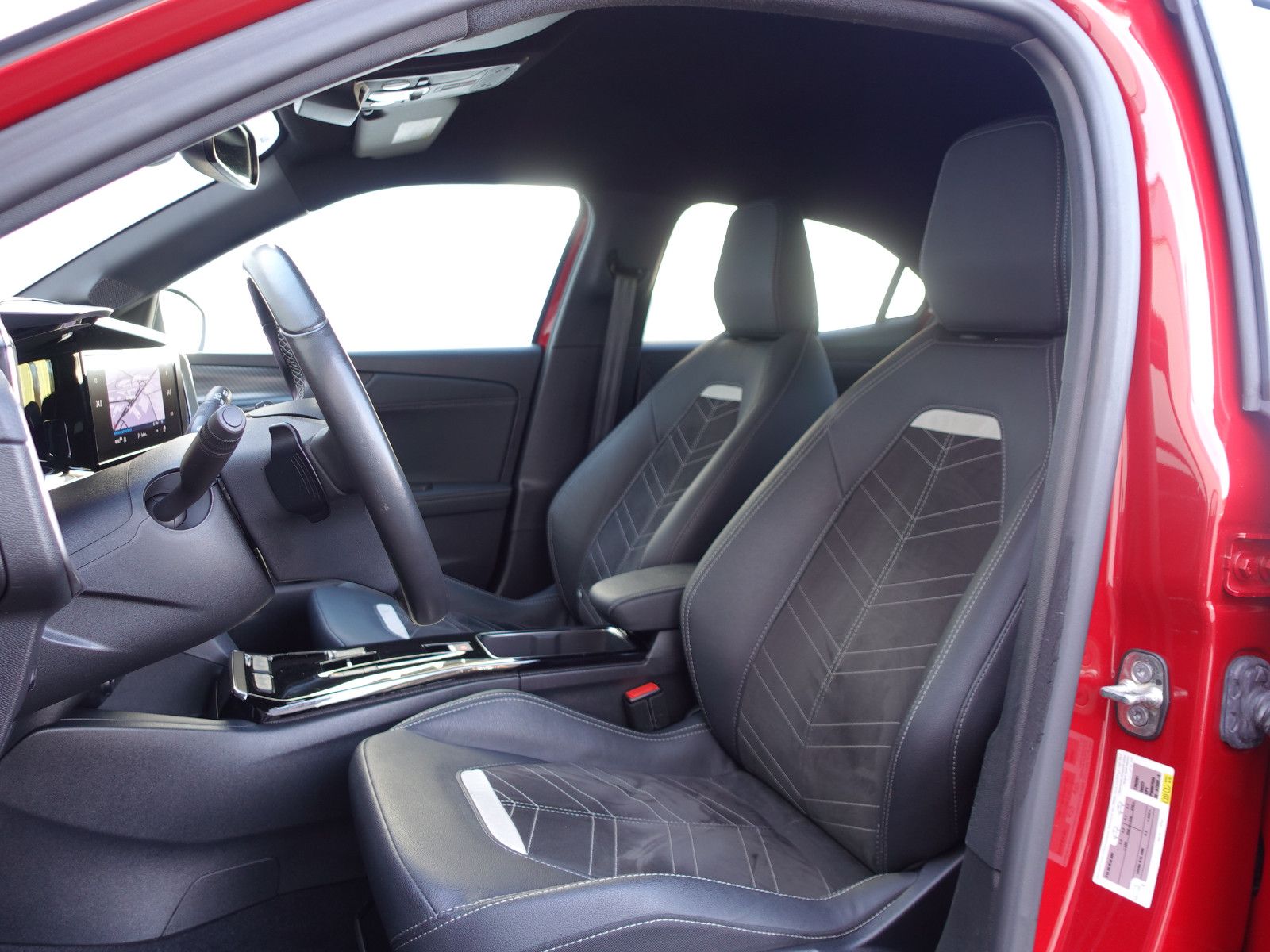 Fahrzeugabbildung Opel Mokka Ultimate 1.2T AUTOMATIK,Navi,Kamera,Sitzhz