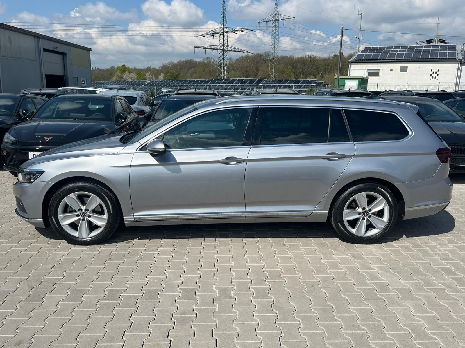 Fahrzeugabbildung Volkswagen Passat 2.0 TDI DSG Elegance MATRIX*AHK*ALCANTARA