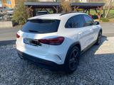 Mercedes-Benz GLA 250 DCT - - Mercedes-Benz GLA 250: Von Privat