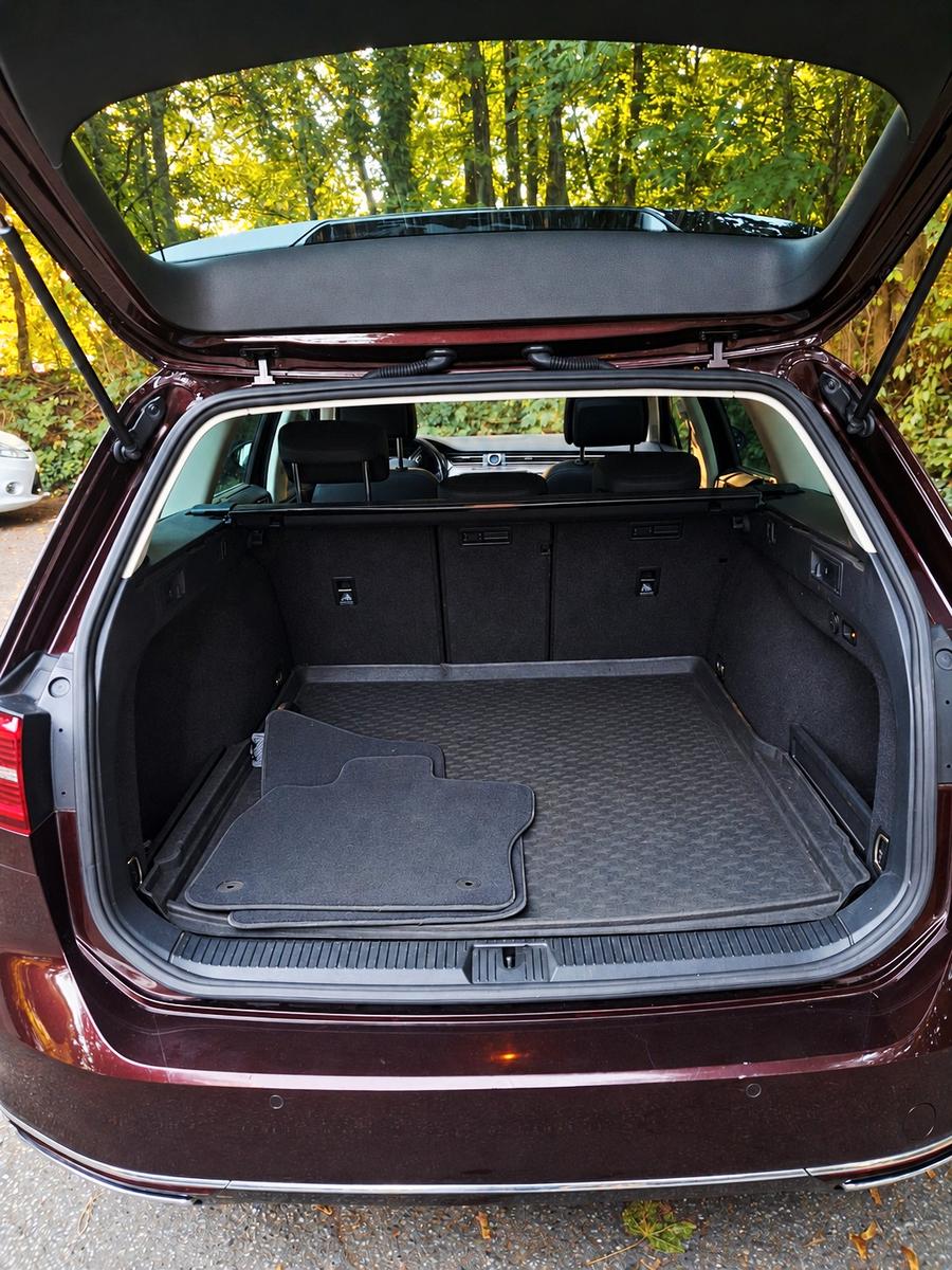 Volkswagen Passat Variant DSG Highline R-Line