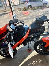 KTM Duke 125 Quickshifter R&G Kennzeichenhalter - KTM DRESDEN