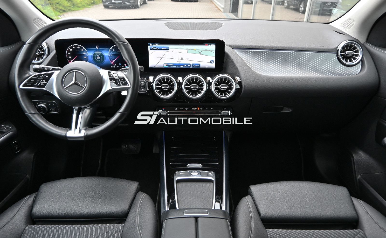 Fahrzeugabbildung Mercedes-Benz GLA 220 d 4MAT. Edition Progressive °ACC°AHK°360