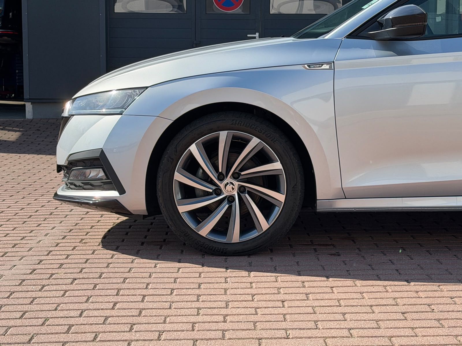 Fahrzeugabbildung SKODA Octavia Combi Sportline*PANO