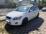 Kia Cee'd 1.4 CVVT Attract  - Kia: Cee D Attract