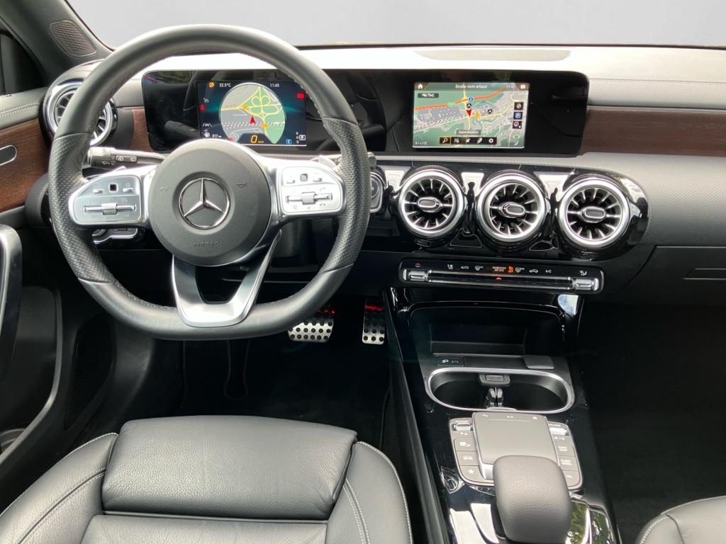Mercedes-Benz A-Class d 4M AMG LED AMBI TEMP 360°KAM PDC SHZ CarP, миниатюра 11