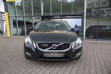 Volvo S60 MOMENTUM*AHK*ABSTANDTE*NAVI*TOTWINK*SPUR*1HA - Volvo S60: Momentum