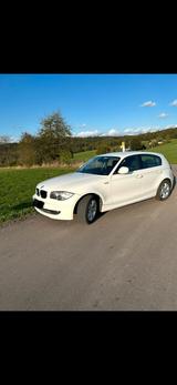 BMW E87 116i - BMW 1er Reihe: E87