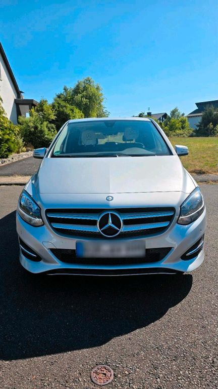 Image of Mercedes-Benz B 180