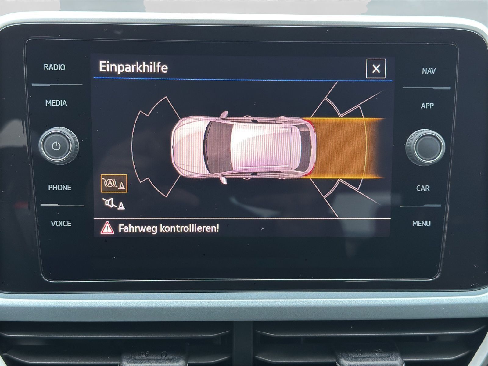 Volkswagen T-Roc - Bild 11