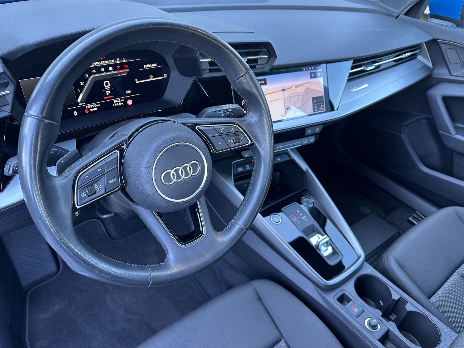 Fahrzeugabbildung Audi A3 Sportback 35 TFSI S-Line LED+SHZ+PLA+18ZO+1HD
