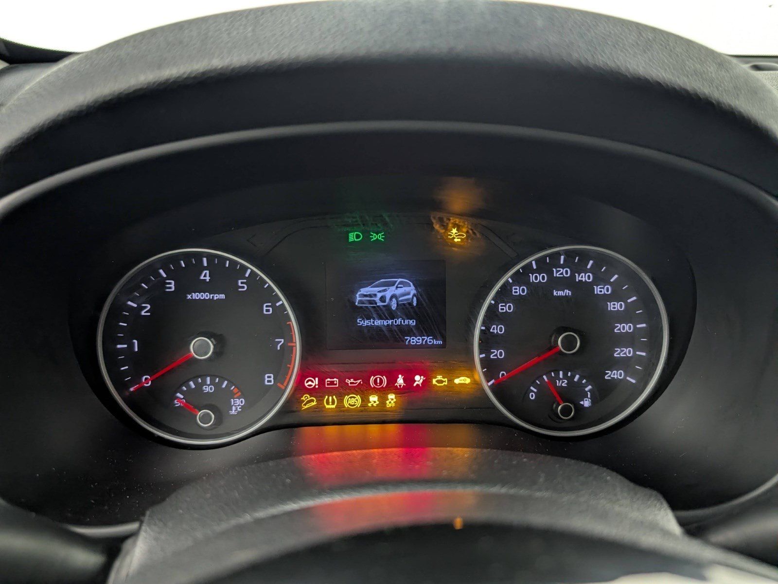 KIA Sportage 1.6 T-GDI Vision 2WD AHK Komfort – Bild 15