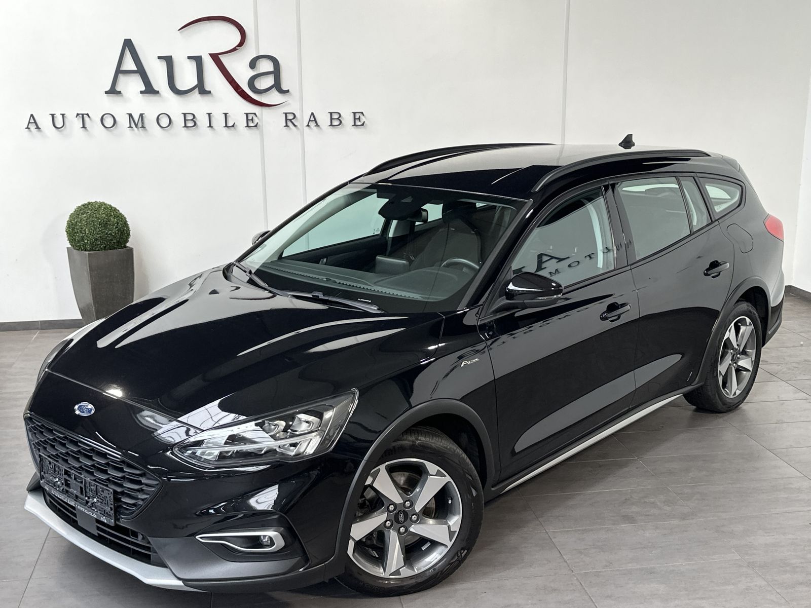 Fahrzeugabbildung Ford Focus Turnier 2.0 EB Aut. Active NAV+LED+KAM+ACC