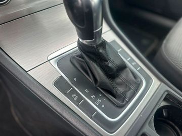 Volkswagen Golf - 12