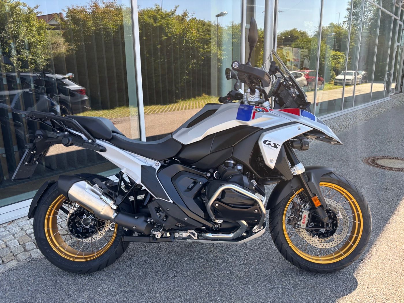 Fahrzeugabbildung BMW R 1300 GS Trophy 5 Pakete ASA Enduro-Paket