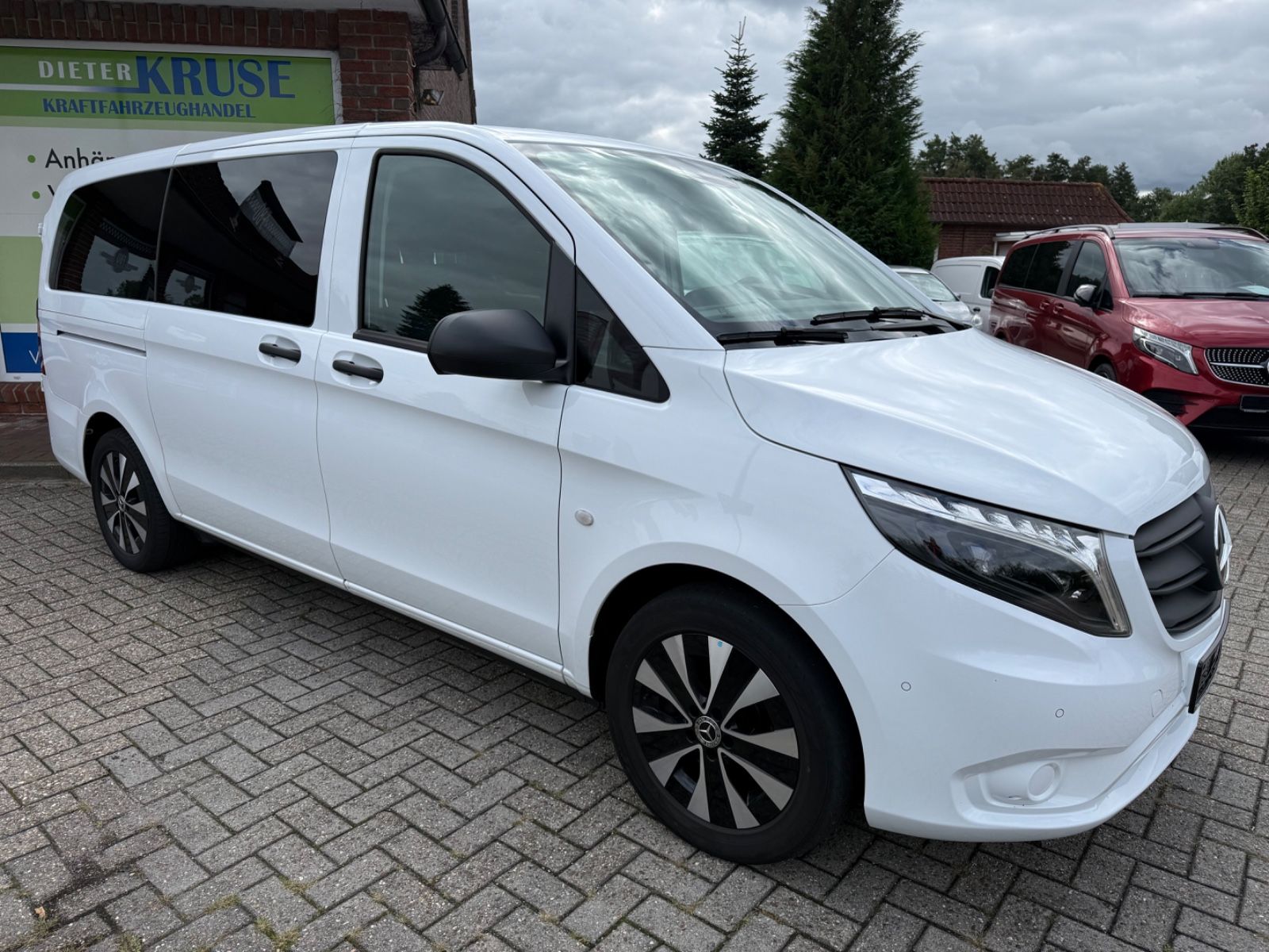 Mercedes-Benz Vito Tourer 119 CDI RWD lang Edition Distr. Sth foto 5