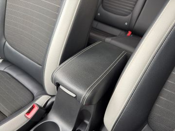 Kia Stonic 1.0T DCT7 120 Mild-Hybrid Spirit Navi LED