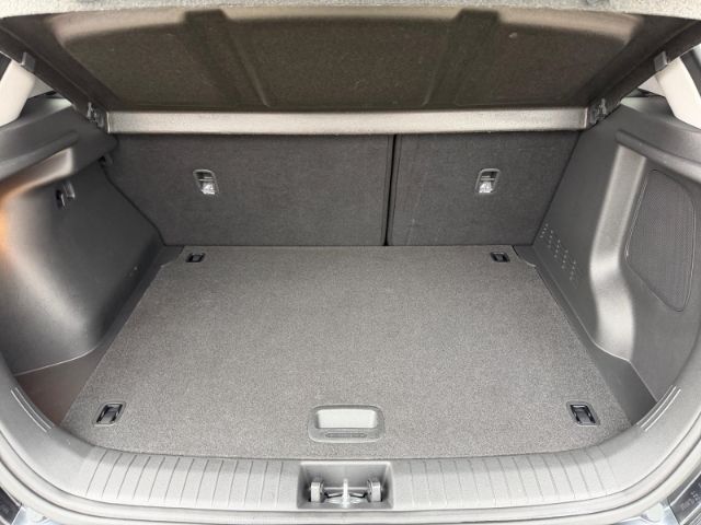 Fahrzeugabbildung Hyundai KONA Prime HUD Navi Digitales Cockpit Soundsyste