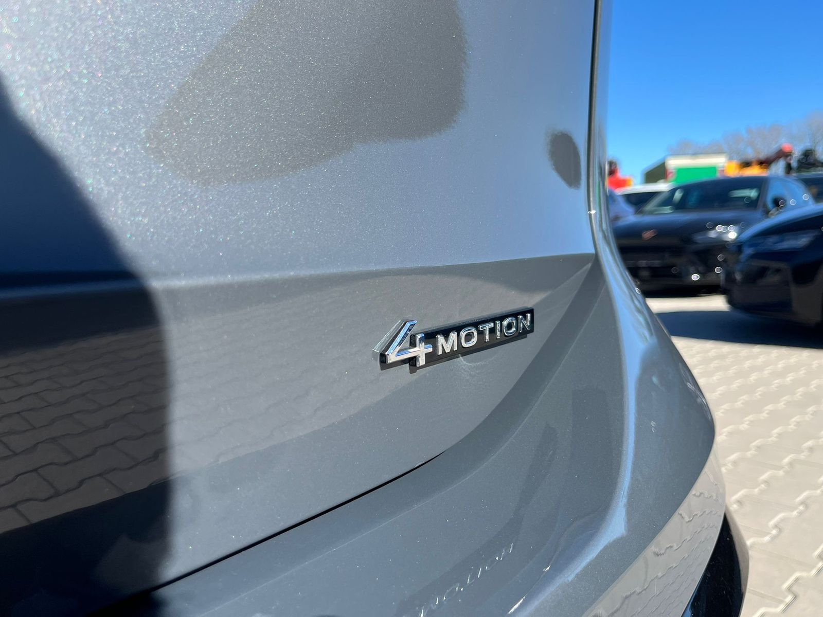 Image du véhicule Volkswagen Tiguan 2.0 TDI 4M R-Line PANO*H&amp;K*AHK*MATRIX*20".