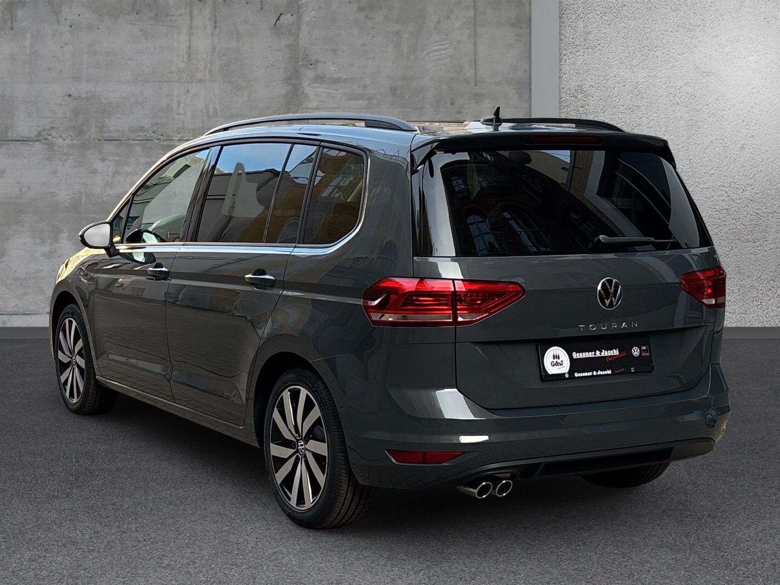 Fahrzeugabbildung Volkswagen Touran 2.0 TDI Highline Keyless Pano Kamera AHK