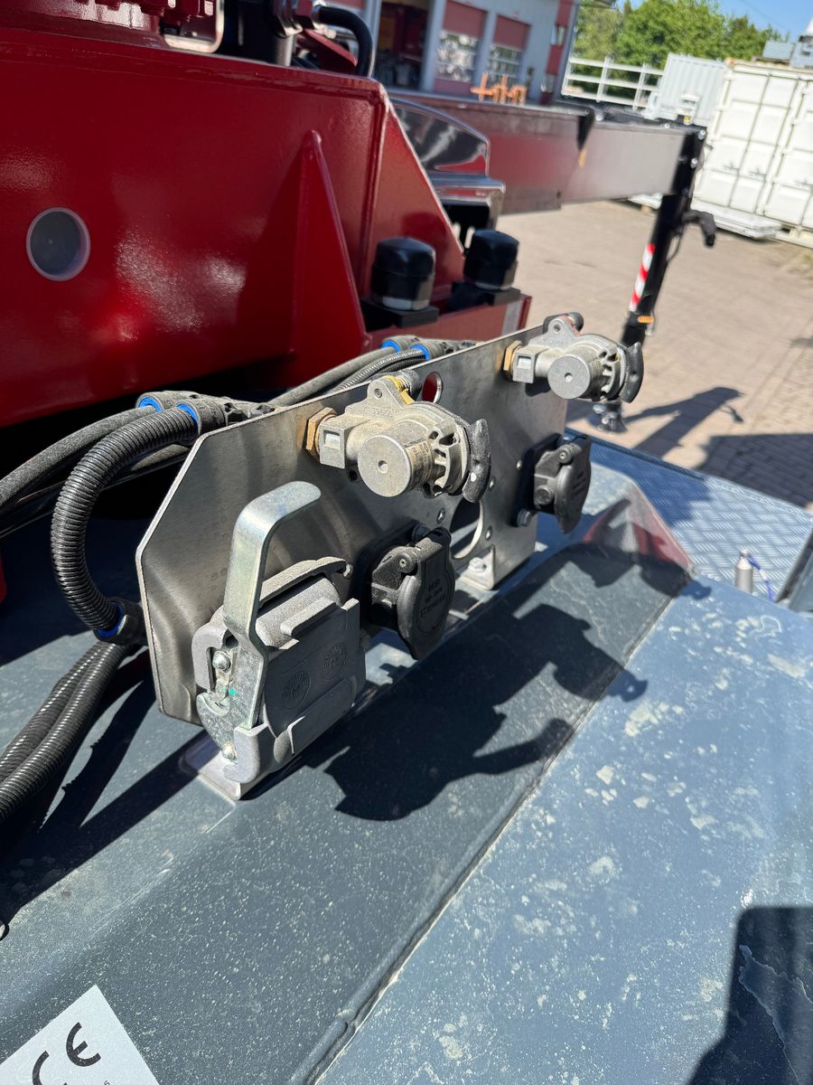 Fahrzeugabbildung Tatra 6x6x6 Phoenix Fassi F545RA.2.27 L214 V20