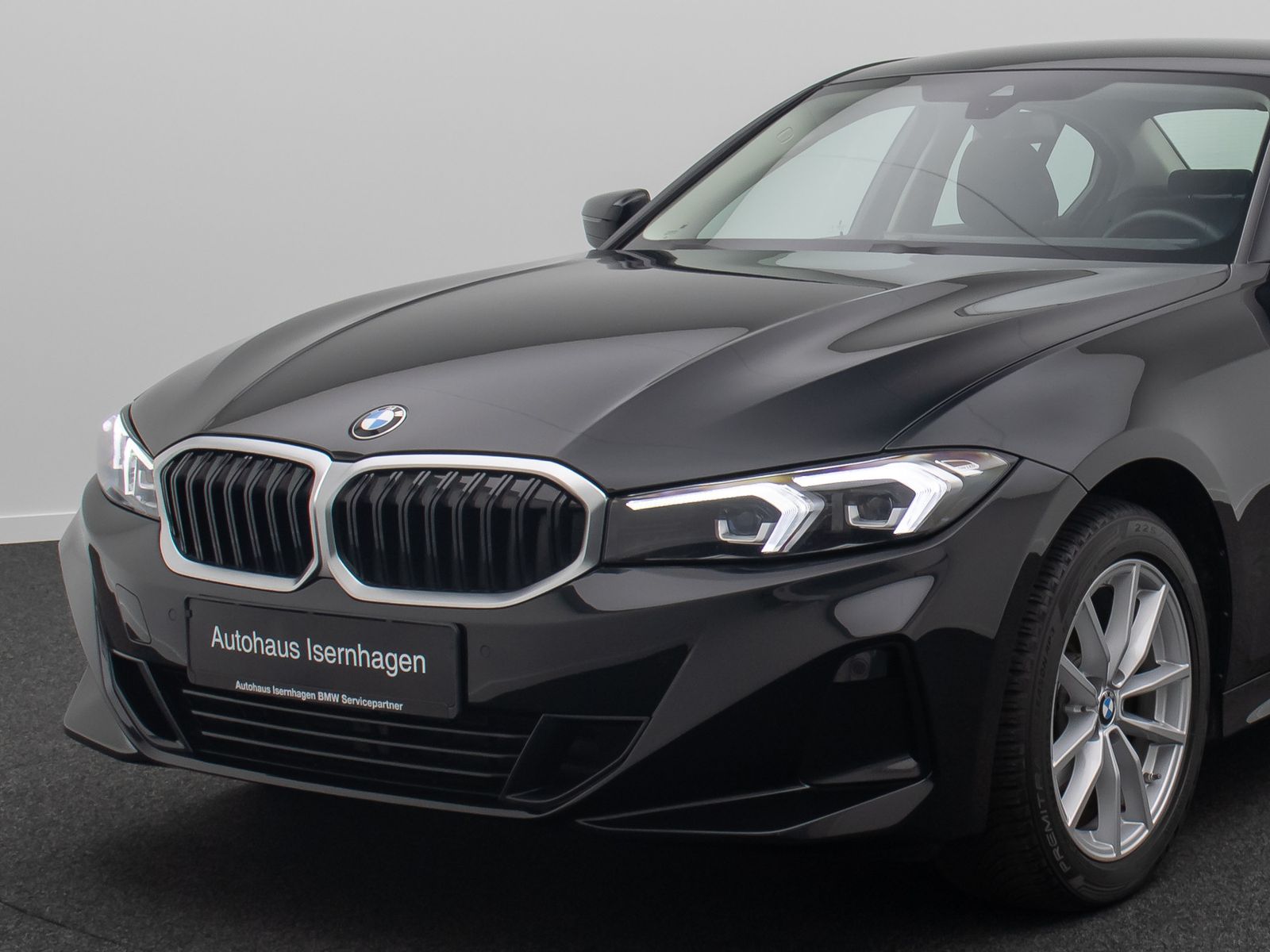 Fahrzeugabbildung BMW 318i LED DAB PDC Cockpit+ DigitalDisp