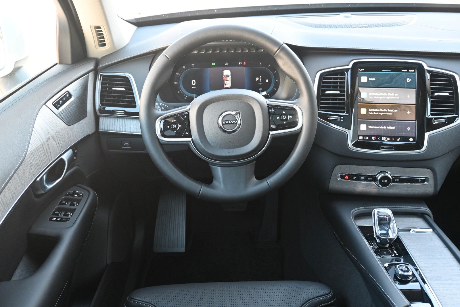 Fahrzeugabbildung Volvo XC90 B5 D AWD Plus Bright*STHZ*360°*LUFT*ACC*7Si