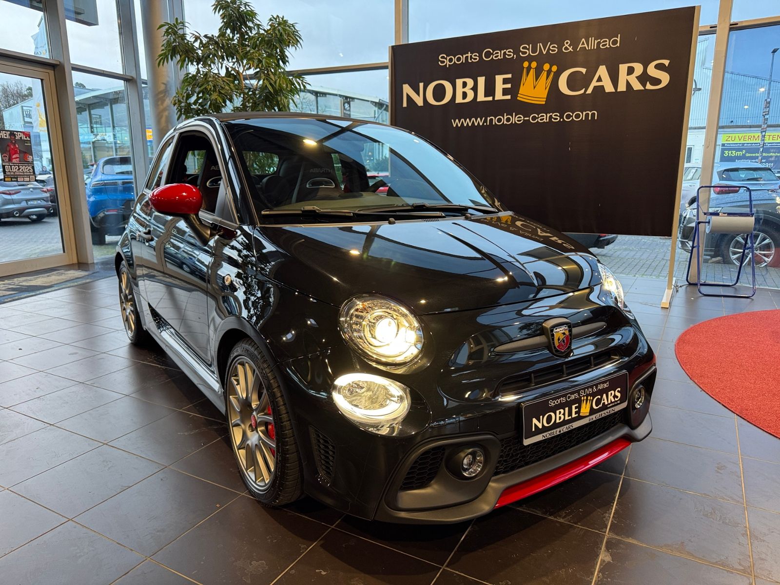 Fahrzeugabbildung Abarth 695C BEATS KLIMA XEN NAV PDC ALU